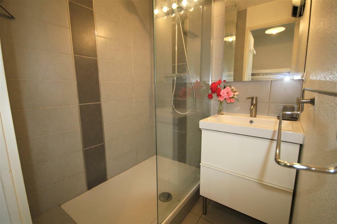 Residence La Voile Blanche 4 弗龙蒂尼昂 外观 照片